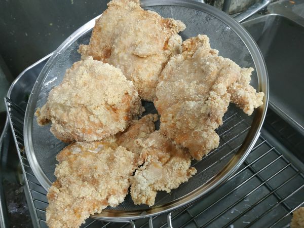 油溫170度油炸三分鐘撈起