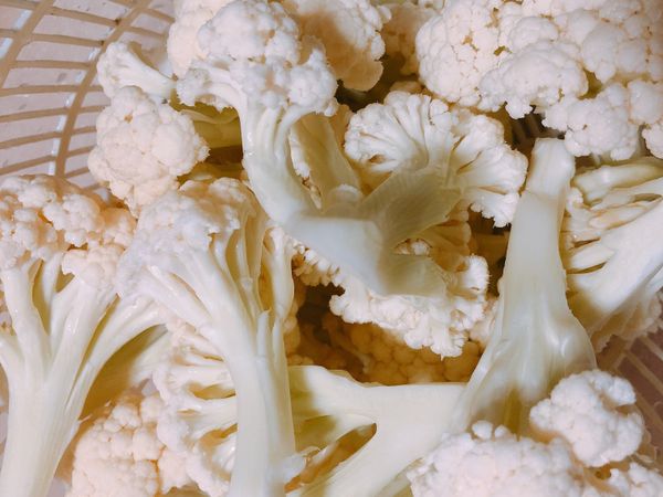 白花菜洗淨，脫水瀝乾備用