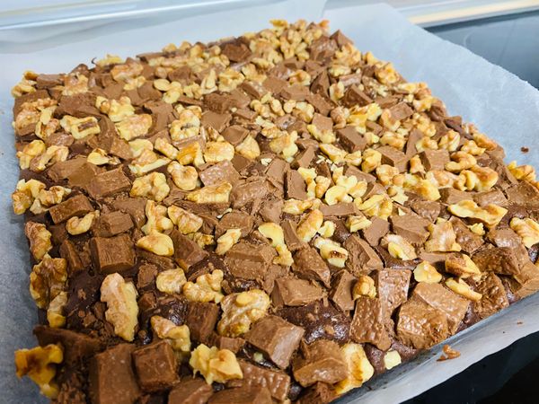 烤箱預熱10分鐘，180攝氏度，烤15分鐘，就完成囉