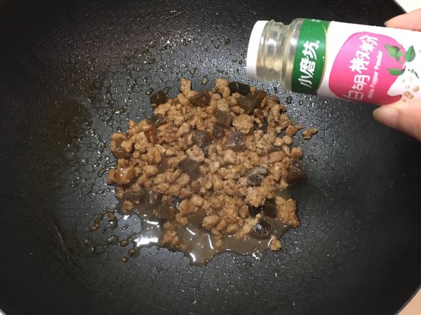 撒上一些胡椒粉即可