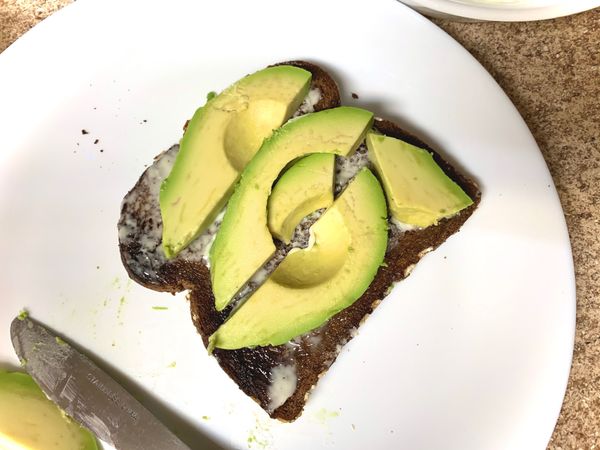 擺滿後吐司我會在這個步驟上淋上一些蜂蜜