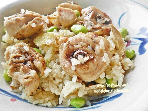 家中有小小孩的..建議將有骨雞腿肉塊換成去骨雞腿排或雞胸肉更適合。