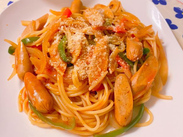 盛盤後撒上起士粉即完成～