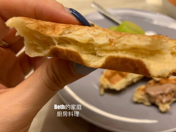 側面看得出是像麵包一樣