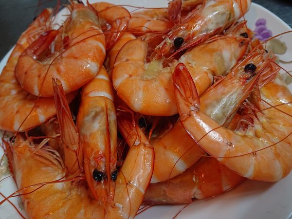 蝦子變色後盛盤，上桌❤