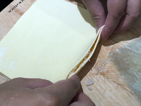 蓋上第二片酥皮