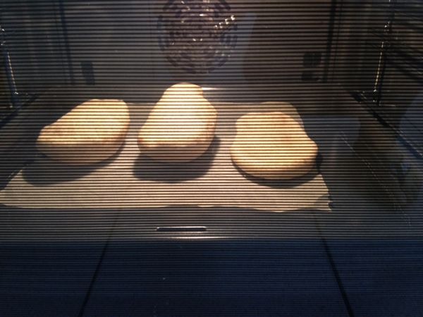 烤箱預熱220度，烘烤5分鐘，翻面再烤一分鐘