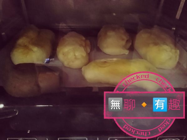 烤箱預熱200度

把傑作放入烤箱，設170度15分鐘