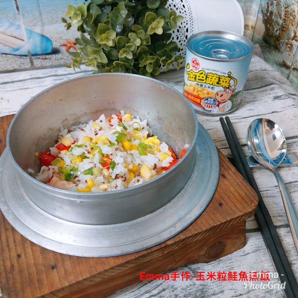 起鍋後加入細蔥花稍微翻攪一下，即可上桌品嚐色香味俱全的美味幸福料理。