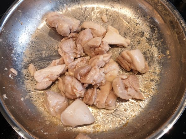 起鍋前先加蜂蜜 拌炒均勻