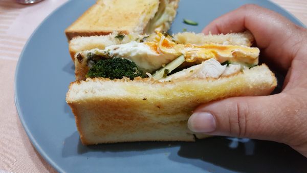 這樣吃早餐也健康又美味.來杯咖啡更對味