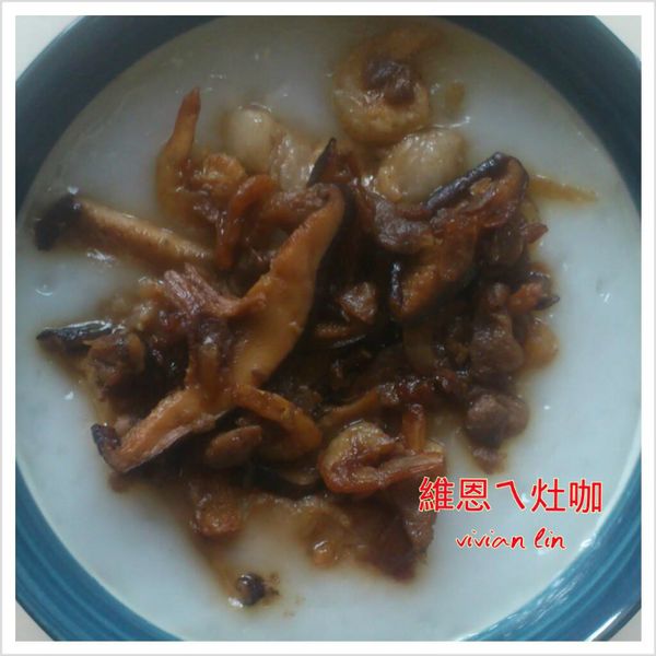 以大火蒸30分鐘 食用前 淋上[沾醬]即完成了唷