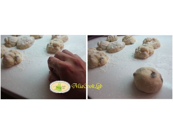 烤模(25X25cm)先刷上一層薄薄奶油。將小麵糰一一滾圓後依九宮格的位置放入烤模，進行最後發酵(請見小撇步說明)至兩倍大。