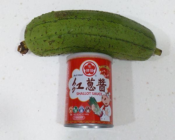 絲瓜1條, 紅蔥醬備用