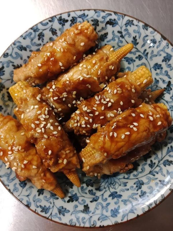 盛盤後灑上白芝麻即可