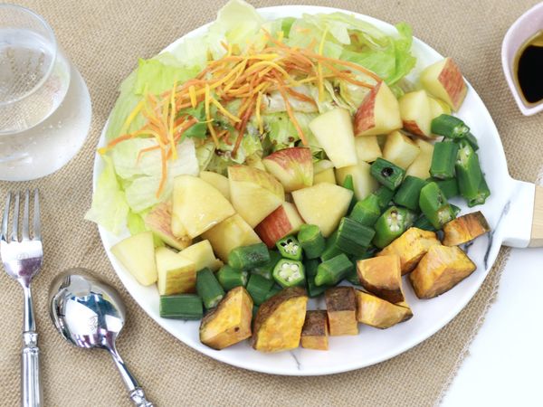 香甜可口的高纖紅地瓜秋葵果香沙拉完成囉～