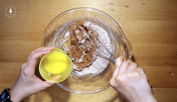 加入牛油溶液攪拌