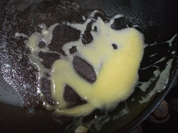 再加入麵粉攪拌至無顆粒