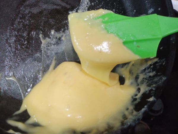 直到完全融解變的濃稠即可關火