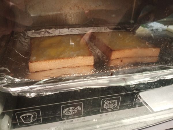 放入烤箱烤約5~8分鐘
顏色ok就取出