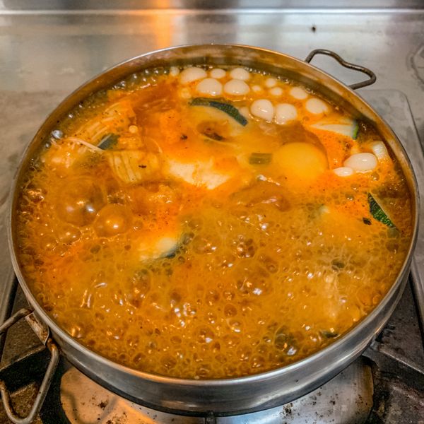 煮滾後打一顆雞蛋