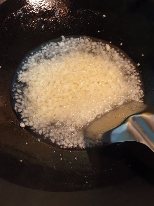 小火慢炸，全程要不停攪拌