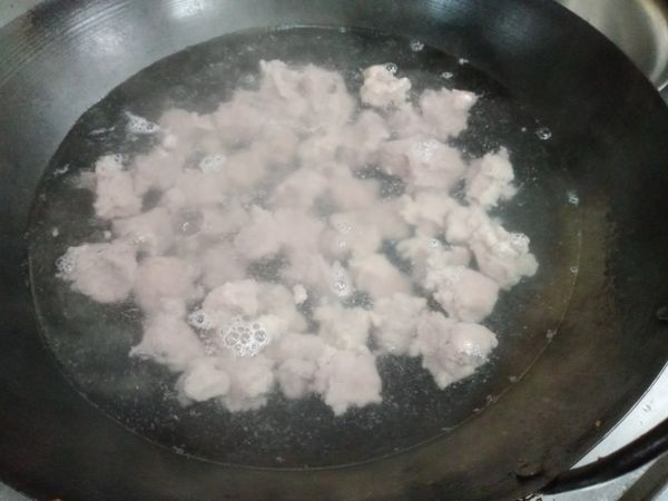 全部丟下去後開大火煮滾