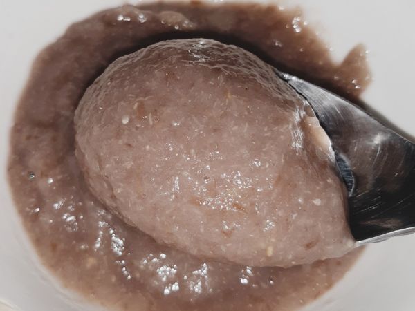 用果汁機或是調理棒打成泥。