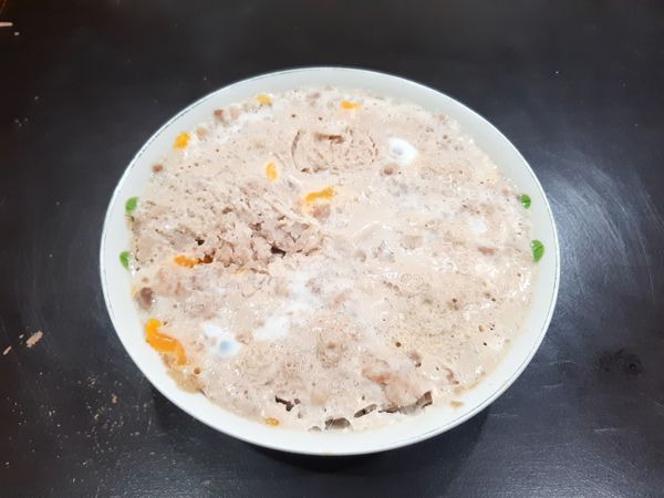 蓋上包鮮膜，蒸20分鐘，即完成。很簡單的料理。