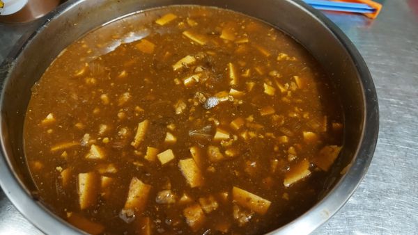 熬煮30分鐘後用太白粉水勾芡