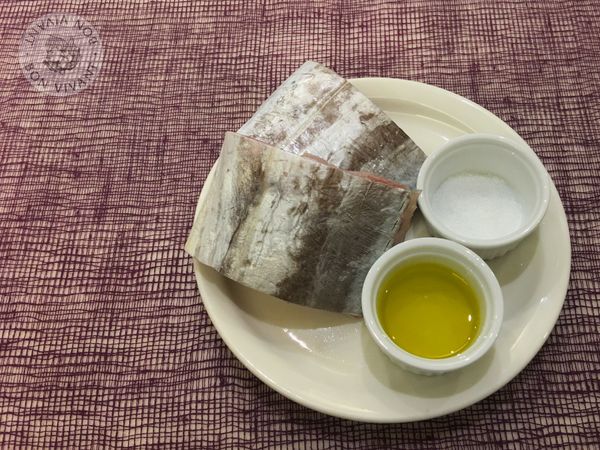 將主食材洗淨備用。