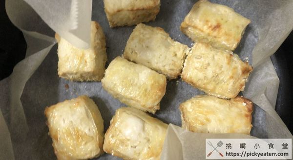 出爐後可以撒上七味粉或是沾醬油吃比較有味道唷！