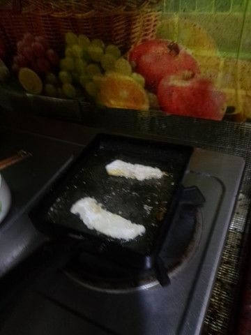 油熱鍋後下杏鮑菇~