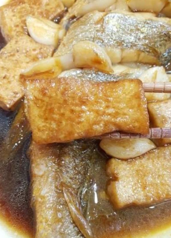 豆腐吸滿黃魚香味的湯汁超好吃