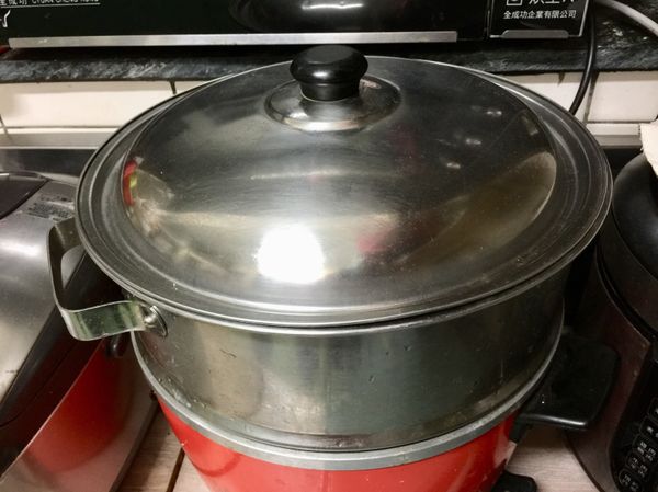 電鍋加蓋，持續以保溫狀態靜置8～10小時即可。