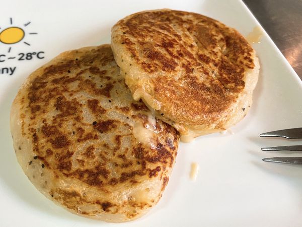 沒有加太多的麵粉，所以吃到的是很純的馬鈴薯味，混合融化的起司，真的很好吃。