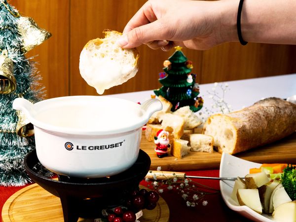 煮好後，可倒入任一喜歡的鍋內，持續加熱保溫喔，這樣就大功告成了。