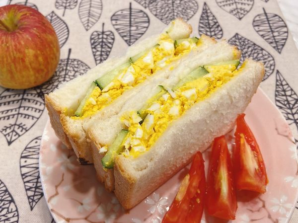 蛋沙拉三明治完成!!