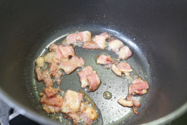 培根很油我先煎出油來