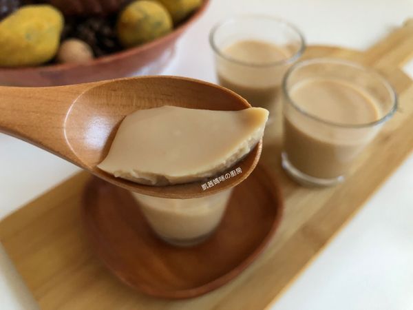 入口即化、ㄉㄨㄢˇ ㄉㄨㄢˇ又綿密的甜蜜蜜口感；讓人有種戀愛的感覺。