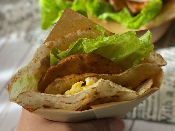 是不是很容易呢😉

拿著吃...

就是方便啊～😋