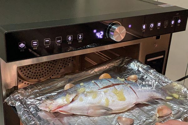 烤盤放入「パンの鍋（胖鍋）STO-668蒸氣烘烤爐」中層，關上爐門，依序按下電源-&gt;選單-&gt;旋轉中間旋鈕到「42」使用「燒烤」功能-&gt;按壓旋鈕即啟動，若再按壓一下即暫停。