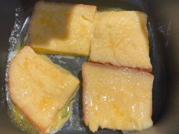 加入已浸泡的吐司
200度10分鐘