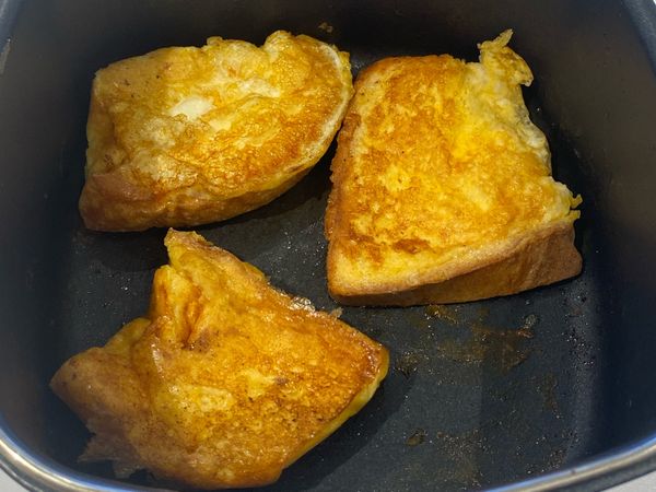 起鍋撒點糖粉
風味更佳