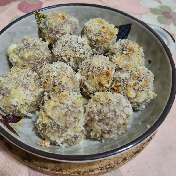 待時間到即可取出享用
食用前可再灑上喜歡的香料如胡椒 綜合香料
或沾黃芥末番茄醬等享用