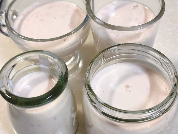 倒入玻璃容器。