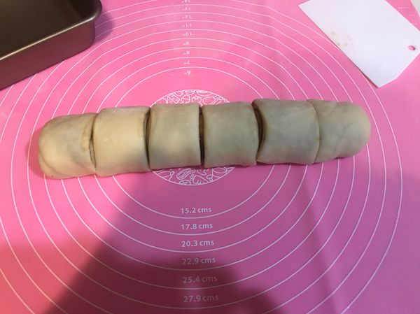 一刀到底的切開
不要左右來回的切喔！