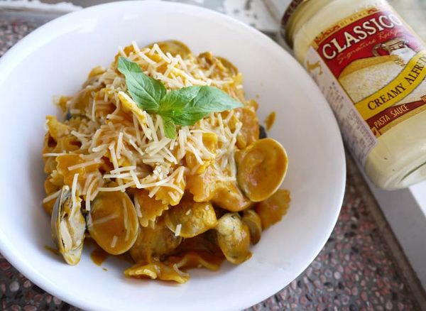 步驟4起鍋時灑上起司粉