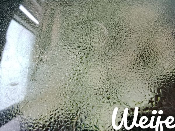 蓋上鍋蓋讓他水在滾起來後即關火悶8分鐘。撈起來就完成水嫩多汁雞胸肉啦。