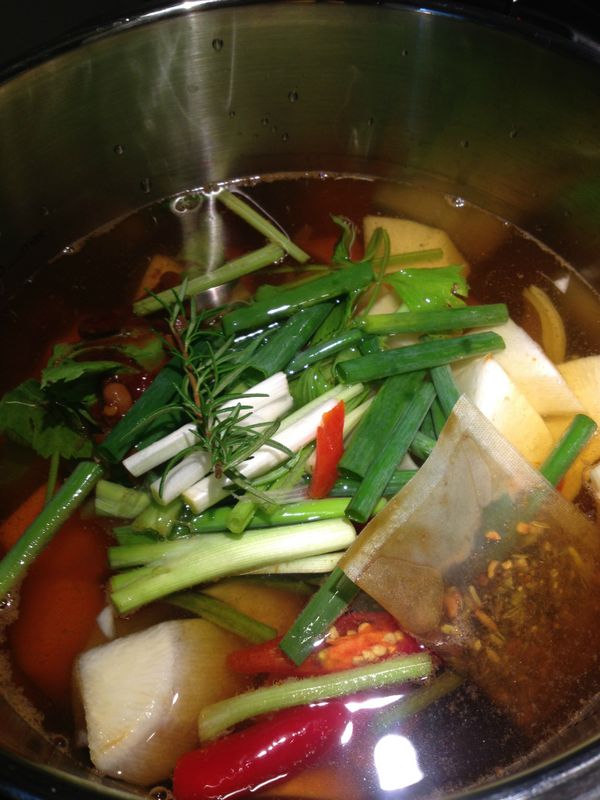 加入調味料、水